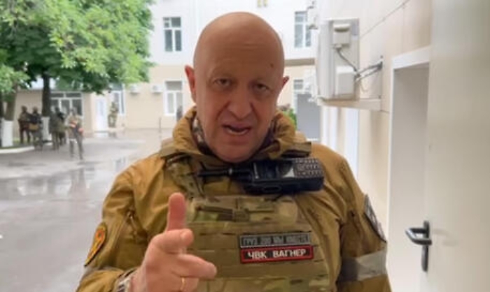 Prigozhin annuncia il controllo di siti militari a Rostov