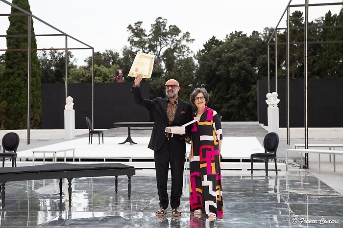 4a7c955a6daf86f3f4c5aeff5bef86f9