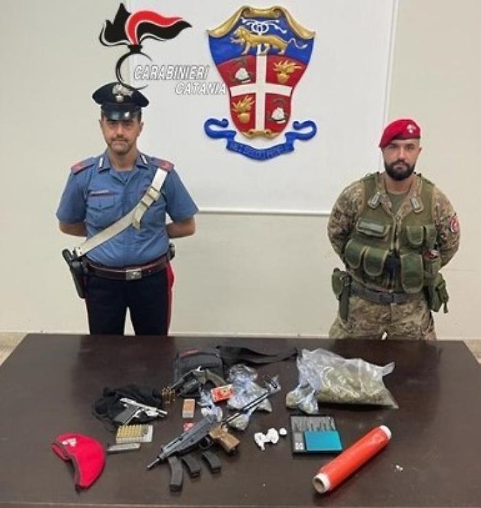 Armi e droga sequestrati a Biancavilla