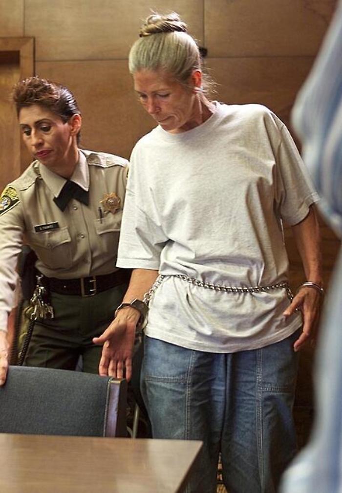 Leslie Van Houten recommended for parole