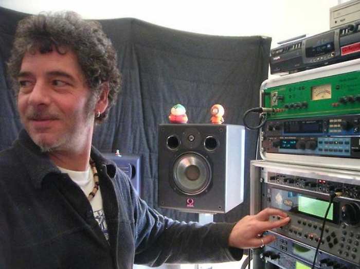 A-1547026-1275846384