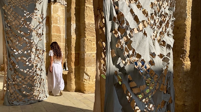 LONGO_installazione_Sulla loro pelle_1