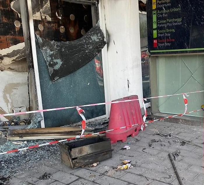 incendio aeroporto Catania