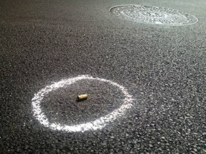 cardano-bossoli-per-terra-dopo-la-sparatoria-inserita-in-gal-63746