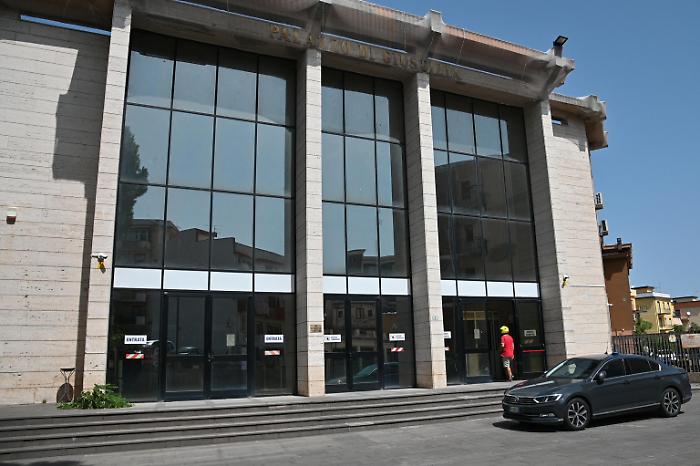 1695549002_7b0be01686ae0f6e6842