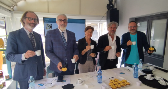 Caff&egrave; sociale a Caltanissetta preparato da autistici