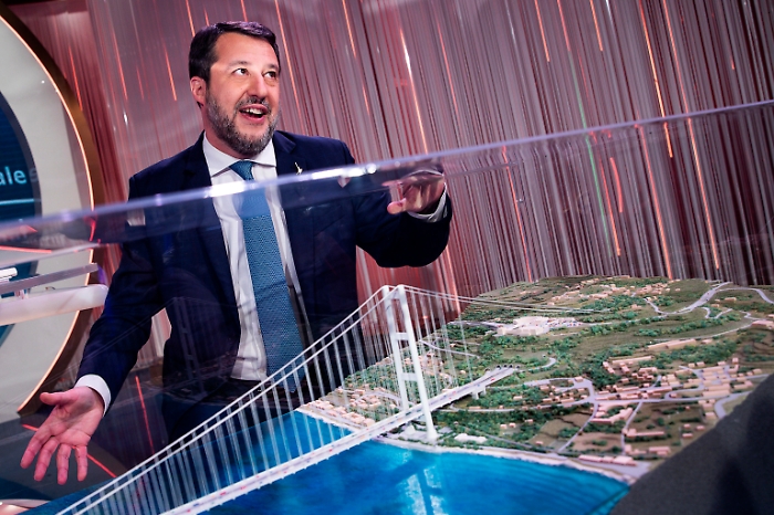 Italian Minister Salvini shows the bridge project over the Strait of Messina