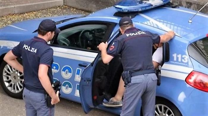 arresto-polizia.jpg
