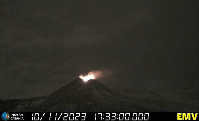 1699638910_2decceef167390a41028