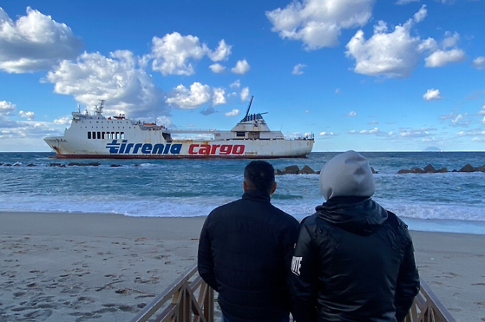 4e0df53cf1047e97eef9d5be34439ad1