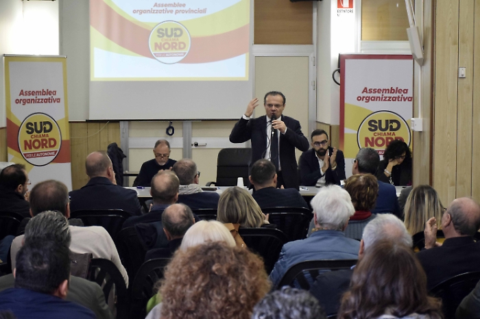 Cateno De Luca domenica scorsa a Ragusa