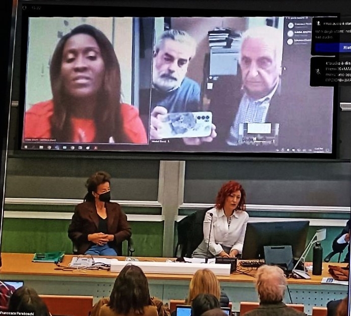 La presentazione. In alto l'autrice, Farina e Granata