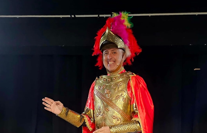 L'istrionico Sasà Salvaggio copia