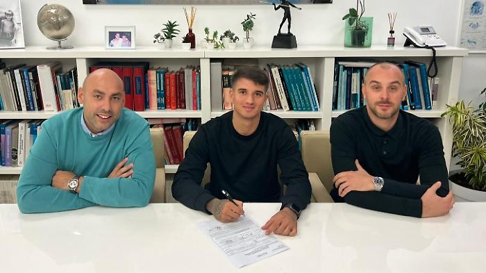 Tino Parisi Firma