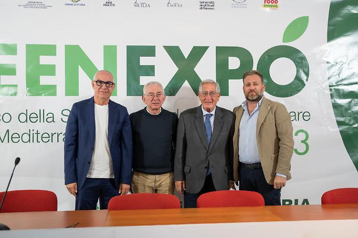 da sx Saro Sallemi, Carmelo Diquattro, Francesco Aiello, Alessandro Speranza