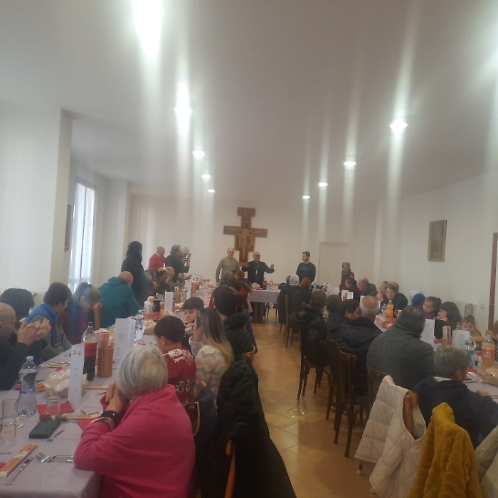 Il pranzo di Natale con il vescovo