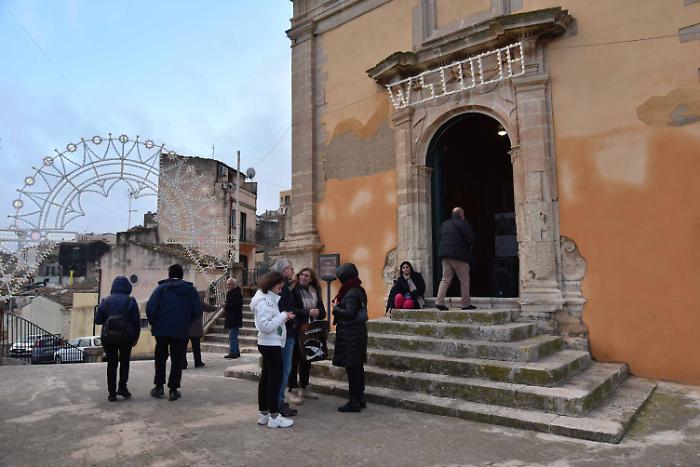 Il sagrato della chiesa di Santa Lucia a Ragusa