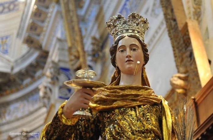 La statua di Santa Lucia in chiesa Madre a Comiso