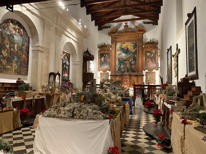 L'allestimento all'interno della chiesa