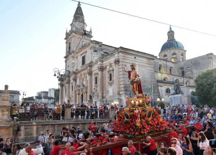 Processione di San Giovanni a Ragusa