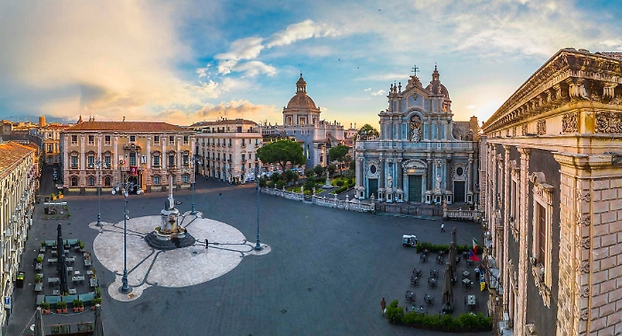 La piazza Duomo di Catania