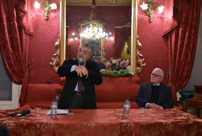 La conferenza tenuta dal professore Barone