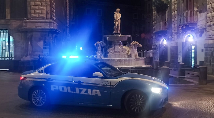 RESISTENZA, OLTRAGGIO A PUBBLICO UFFICIALE E MALTRATTAMENTI IN FAMIGLIA, 64ENNE ARRESTATO DALLA POLIZIA DI STATO