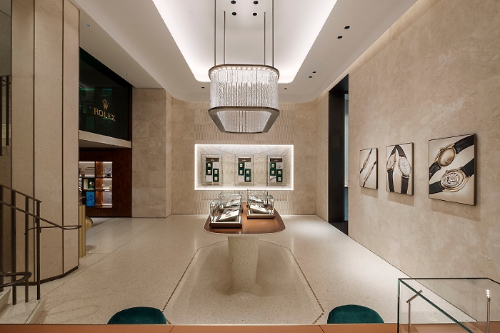 Rocca Boutique Milan, 2024