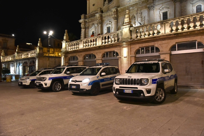 inaug-presidio-polizia-municipale-2