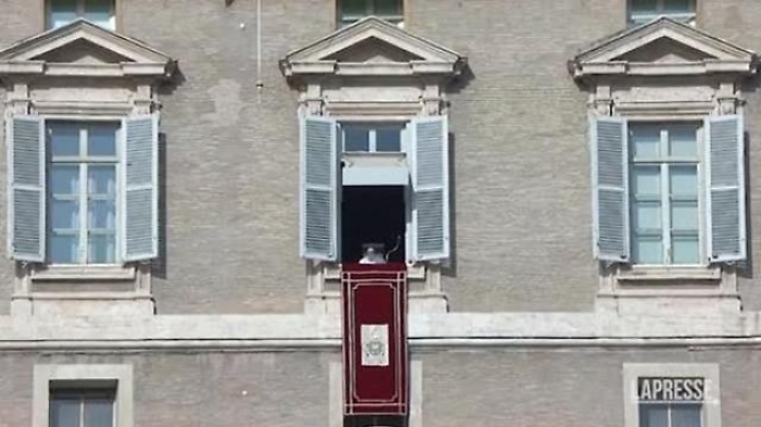 turchia_papa_vicino_alla_chiesa_di_istanbul_per_lattacco_armato252496_640_ori_crop_master__0x0_640x360