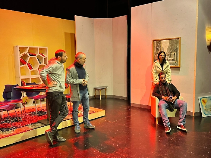 uomini sull'orlo di una crisi di nervi1