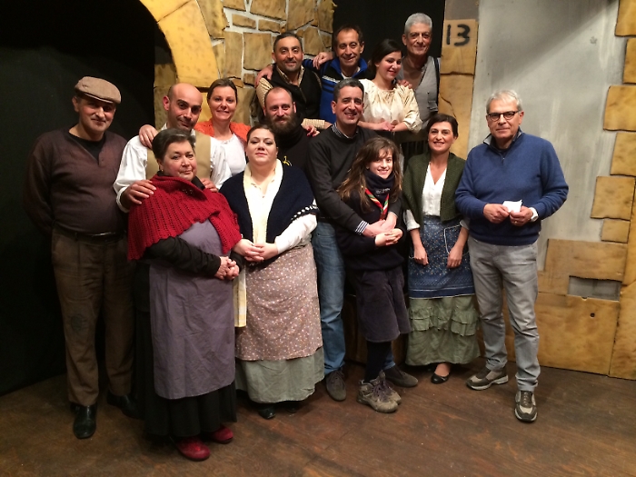 La compagnia del Teatro del Pero con Maurizio Nicastro