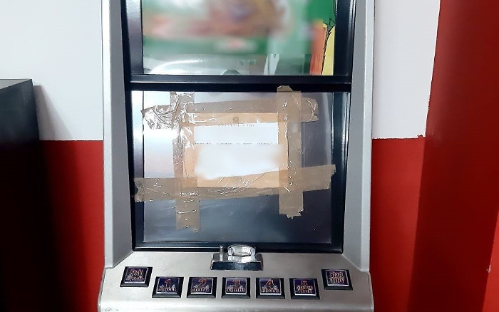 SAN CRISTOFORO, CARTOLERIA TRASFORMATA IN SALA GIOCHI. TITOLARE SANZIONATO DALLA POLIZIA DI STATO E SLOT MACHINE SEQUESTRATE
