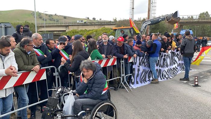 protesta agricoltori