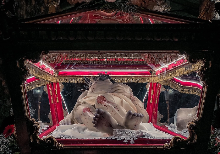 Il cristo morto Settimana Santa a Ragusa