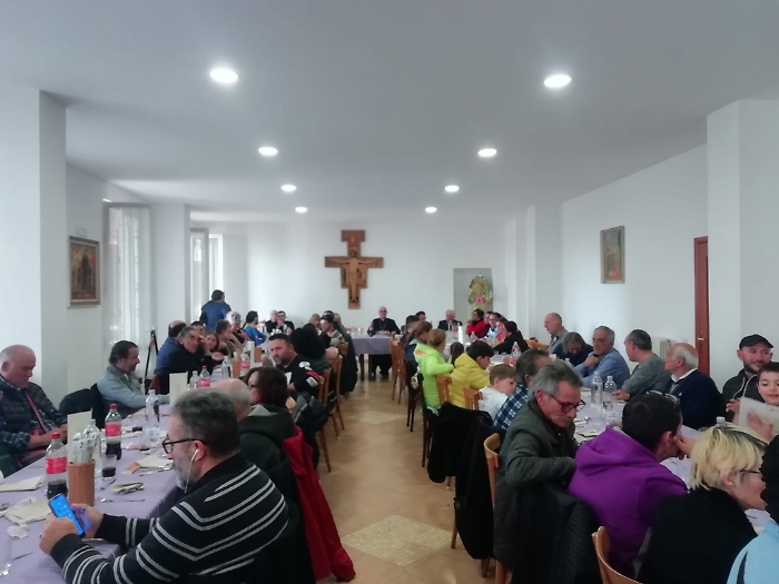 Il pranzo di Pasqua con il vescovo