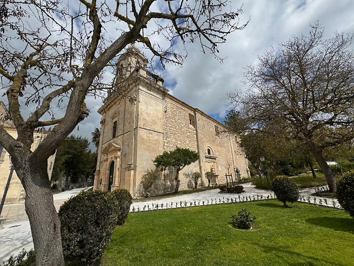 Una visuale della chiesa di San Giacomo apostolo