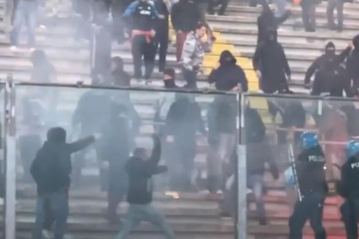 ac72d118faf39765bd04907c9eeaadde