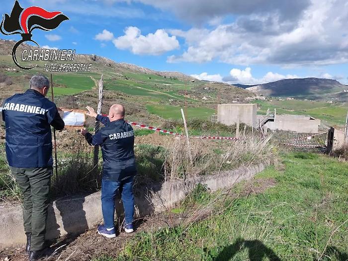 apposizione-sigilli-depuratore-con-logo