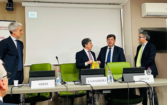 da7f7059-eac0-42fe-b2d7-e8e14f9a56b6