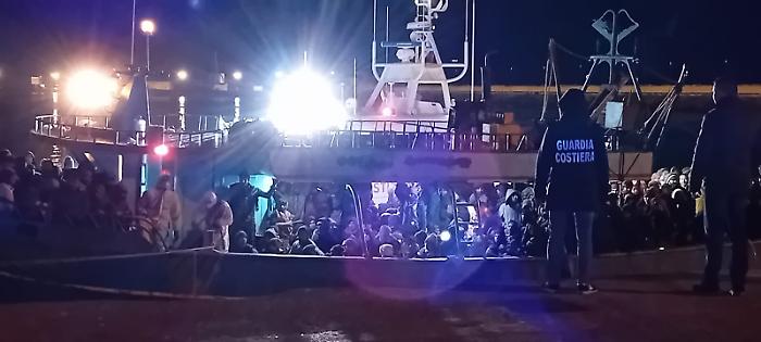 sbarco migranti 1