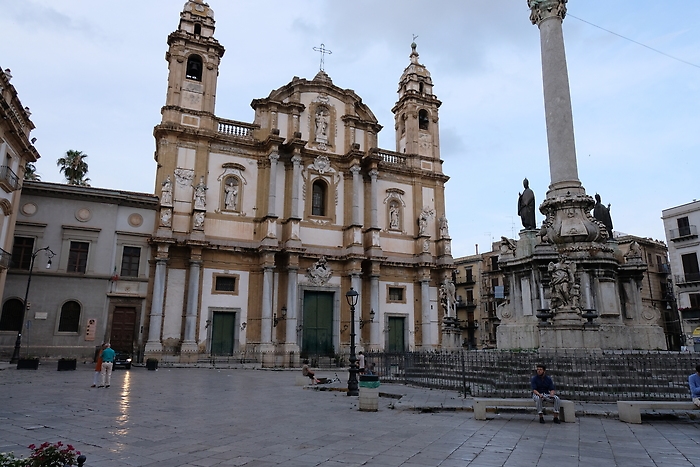 Piazza San Domenico a Palermo