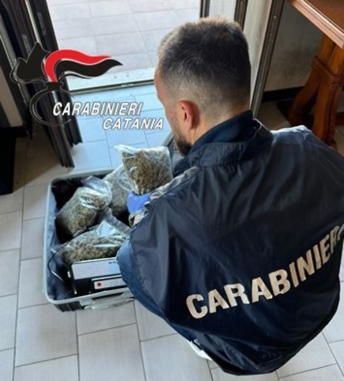 Arresto-Fontanarossa-2Kg-Marijuana2