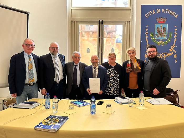 La presentazione del piano a Vittoria