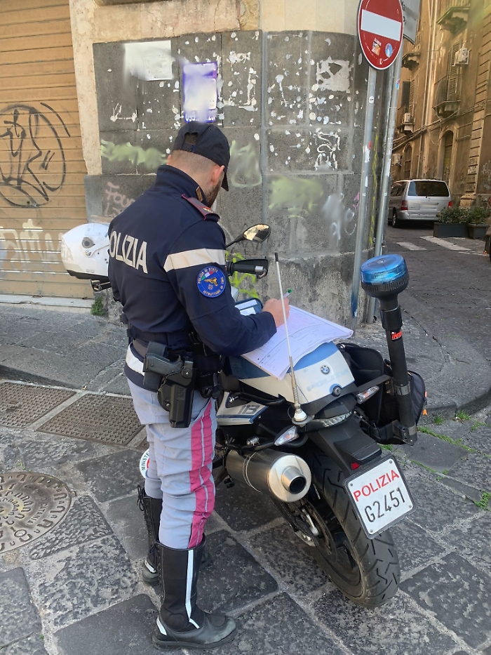 TASK FORCE DELLA POLIZIA DI STATO PER IL CONTRASTO AI POSTEGGIATORI ABUSIVI