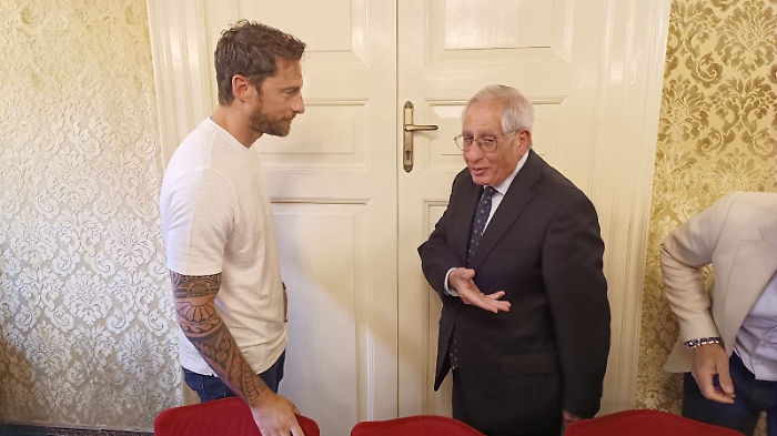 WhatsApp Image 2024-04-22 at 16.08.08