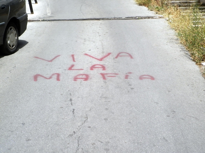 SCRITTA 'VIVA LA MAFIA' IN STRADA A MONREALE, INDAGINI