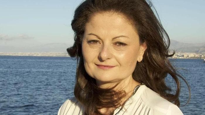 004028746-cadb7df5-9ff7-40f0-b4c3-89315db1a738