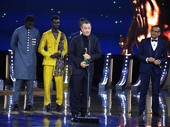 1714777382_2759c85343728a8aa639