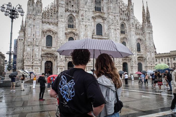 1716366302_5606db49d3ad2656e368